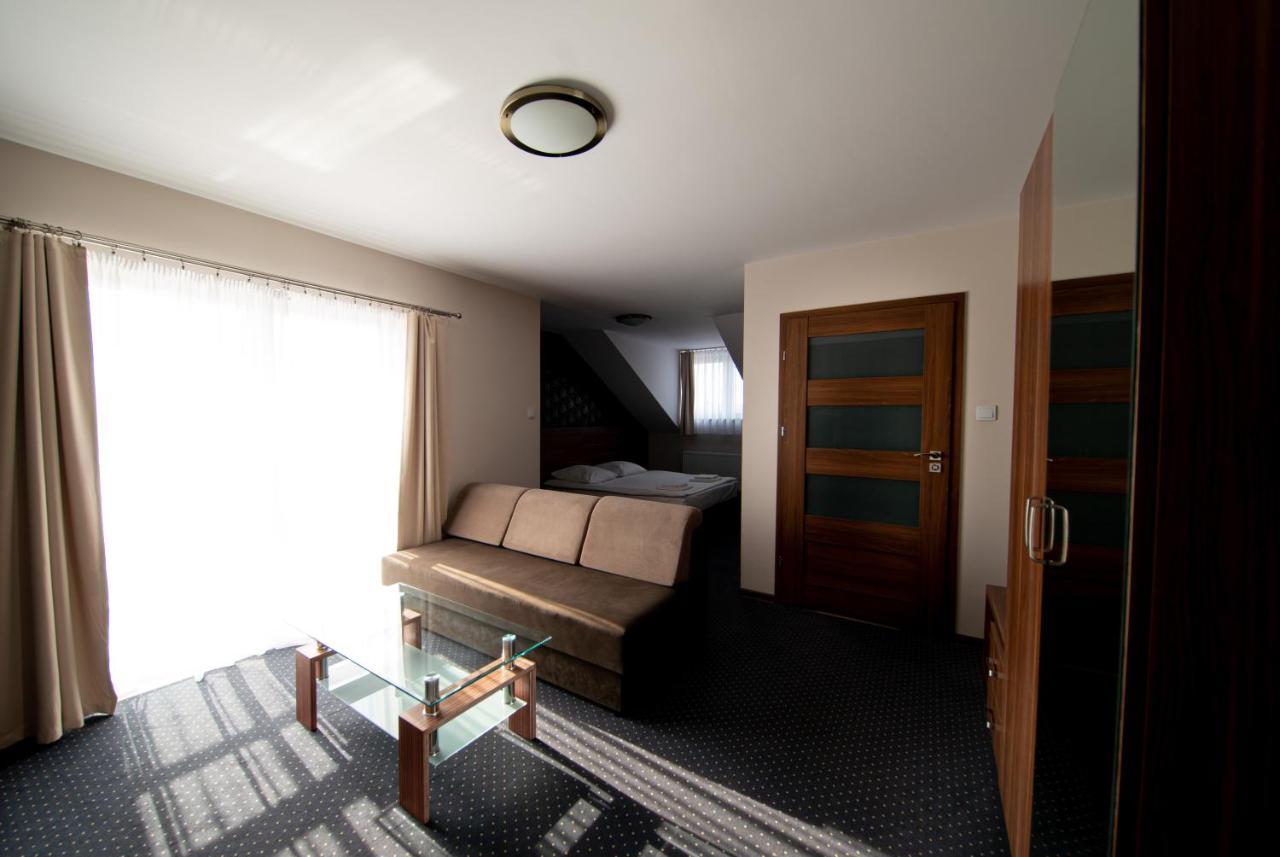 Aparthotel Babilon Krzeszów Krzeszow  Exterior foto